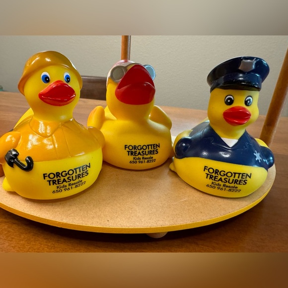 Rubber Duckie Set of 9 - Picture 4 of 4